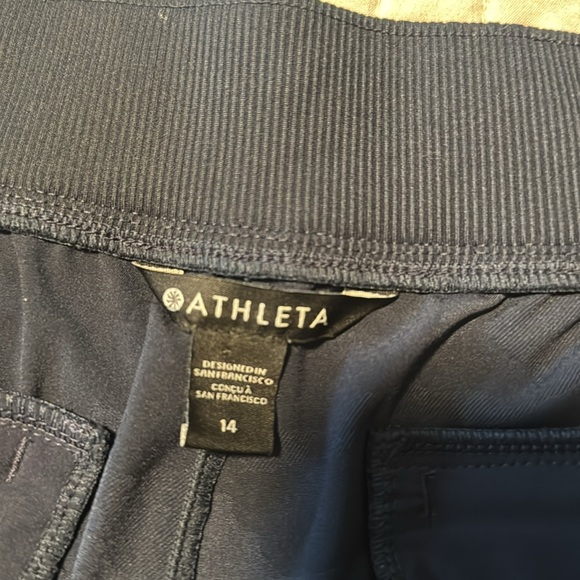 Athleta Women's Navy Blue Brooklyn Ankle Camo Pant Size 14 - Picture 11 of 13
